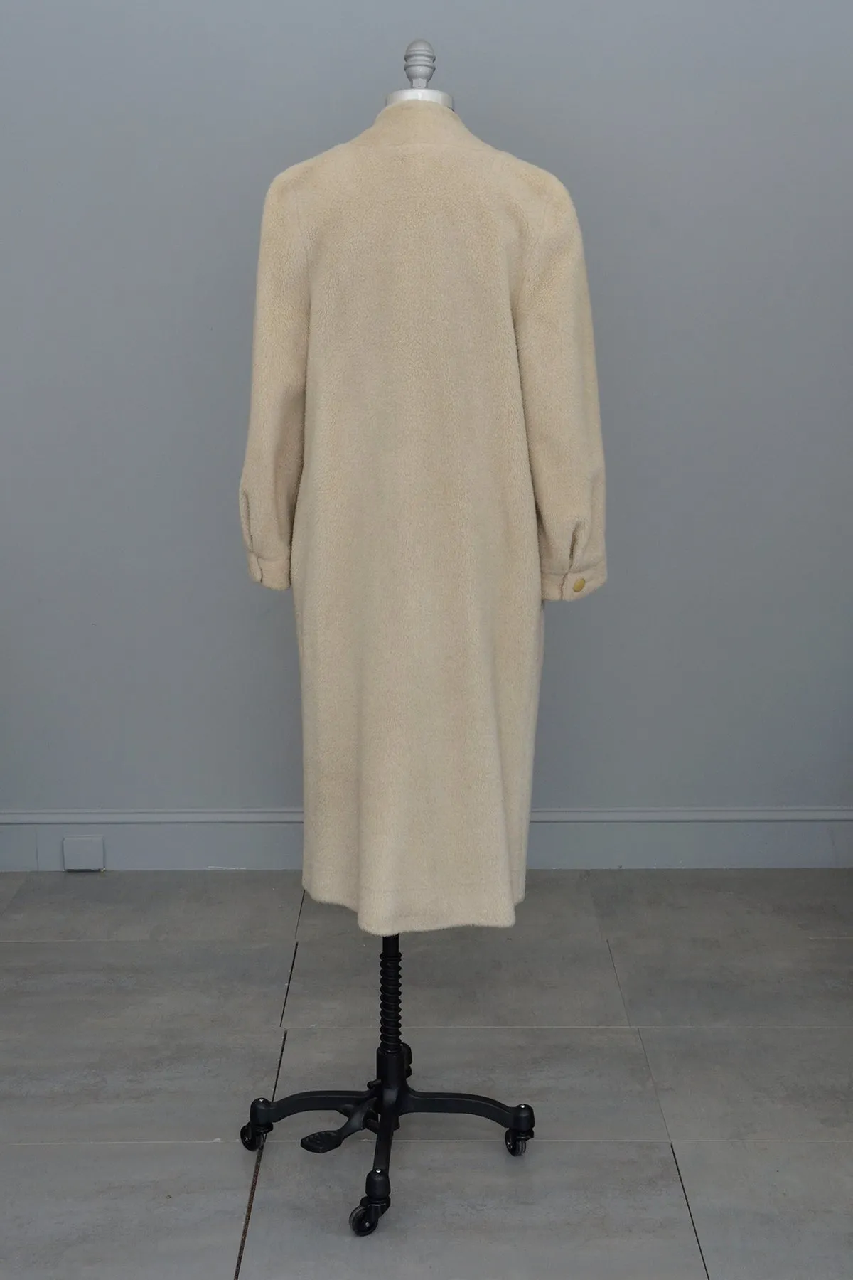 1950s Oatmeal Soft Faux Fur Long Coat w/ Rose Print Lining