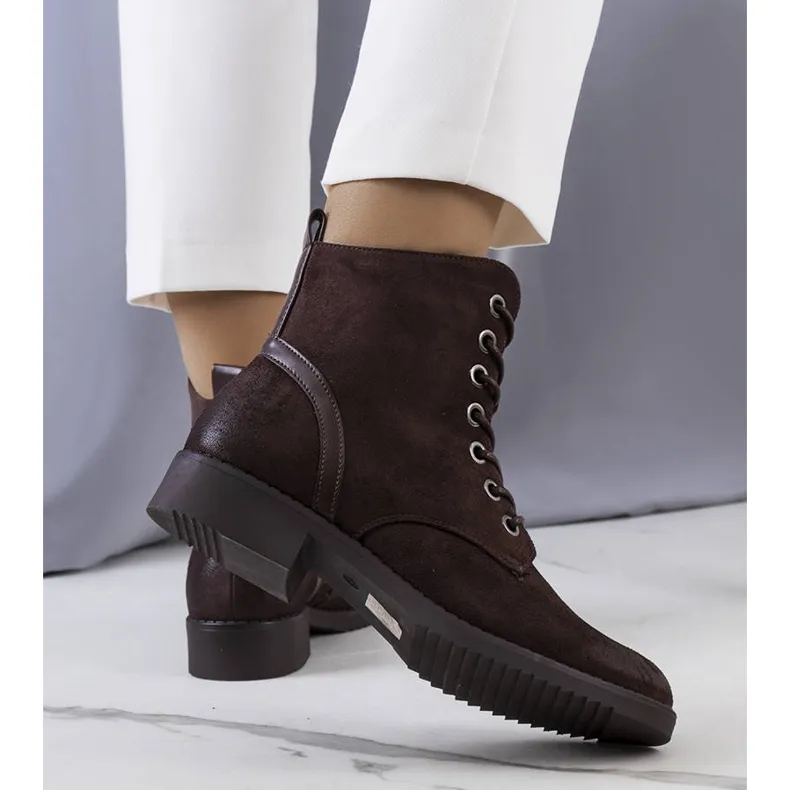 Brown classic Lizeth boots