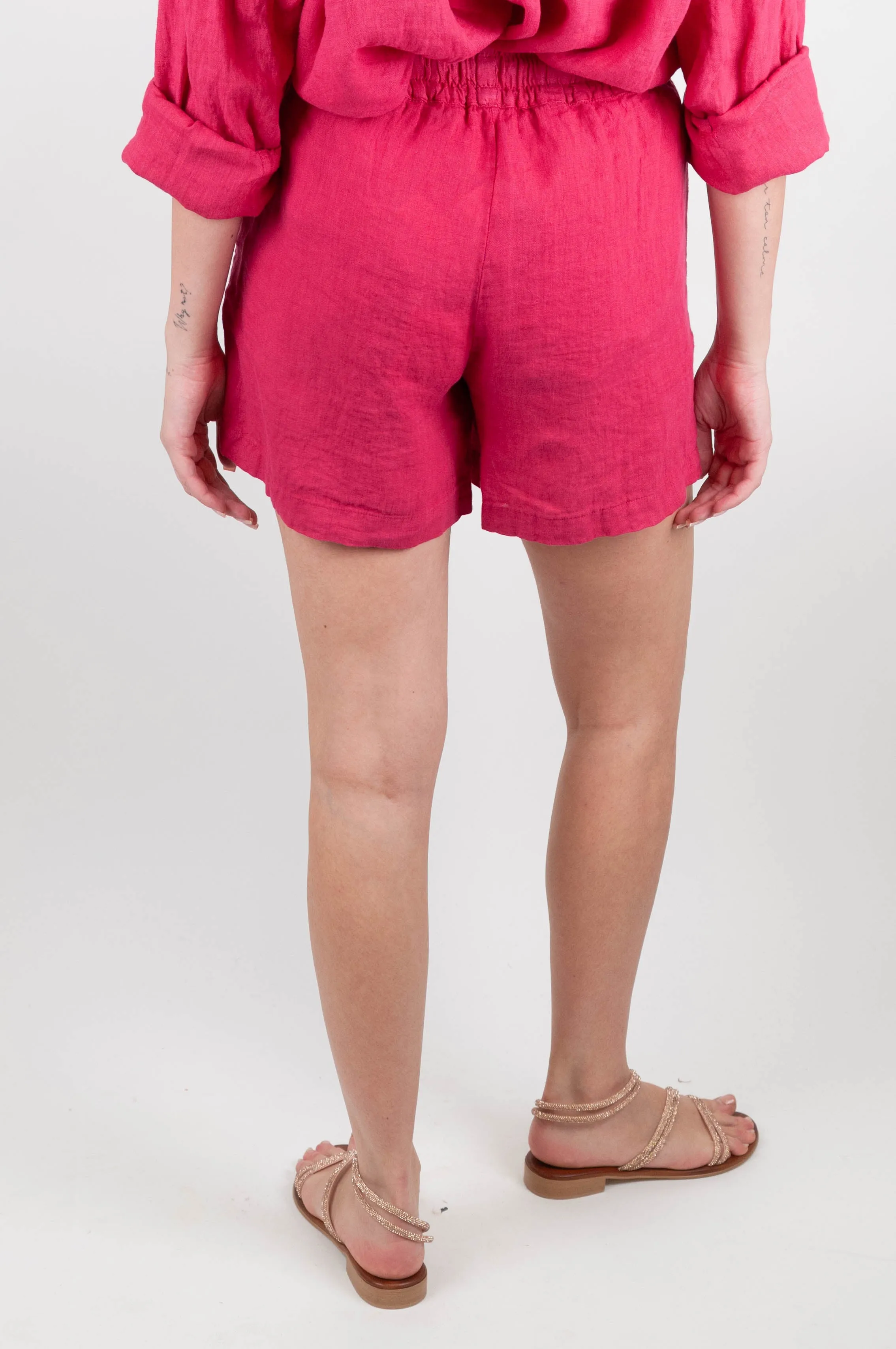 Tensione in - Shorts in puro lino con coulisse