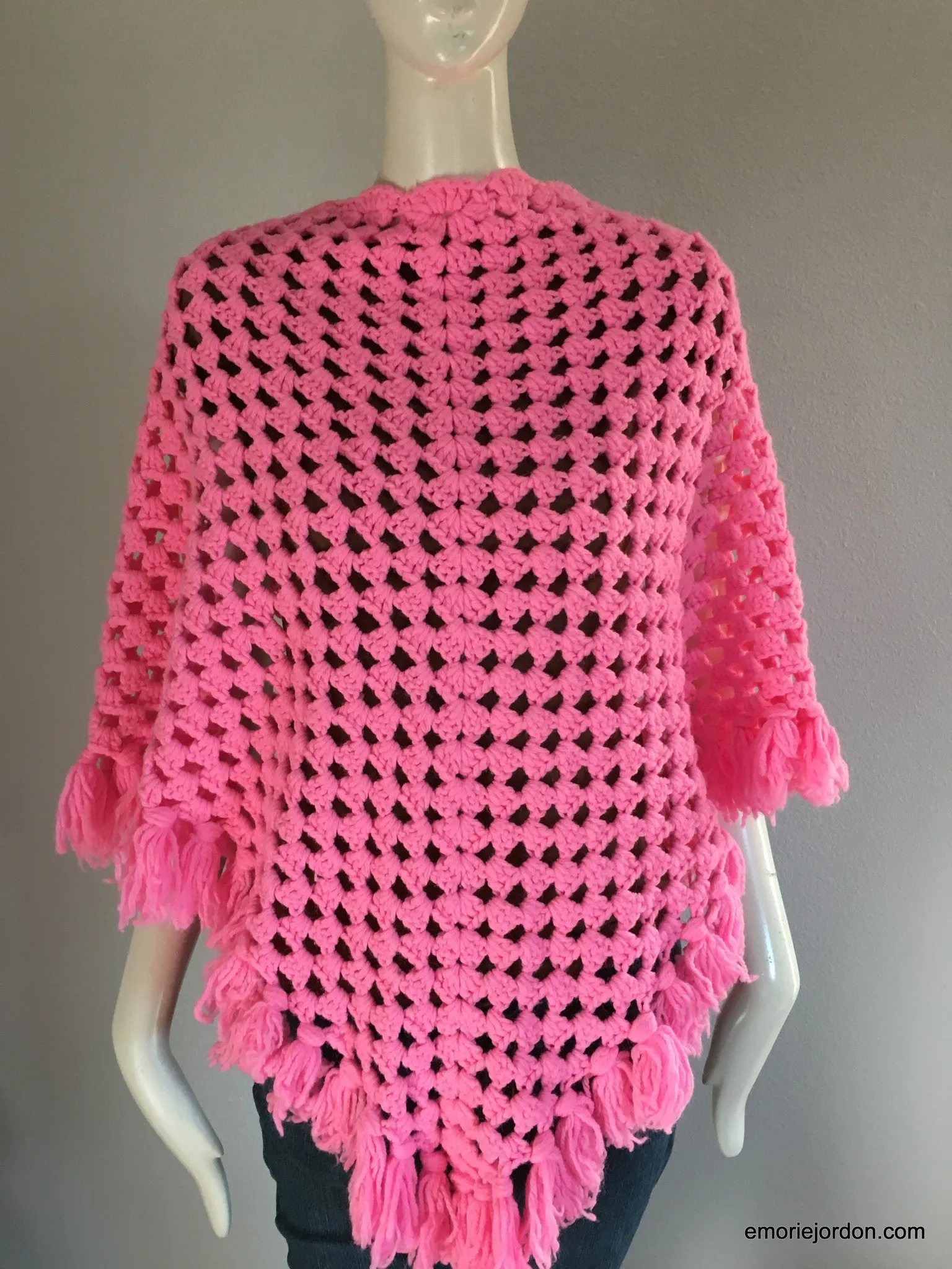 Vintage: Handmde Barbie Pink Crochet Wrap